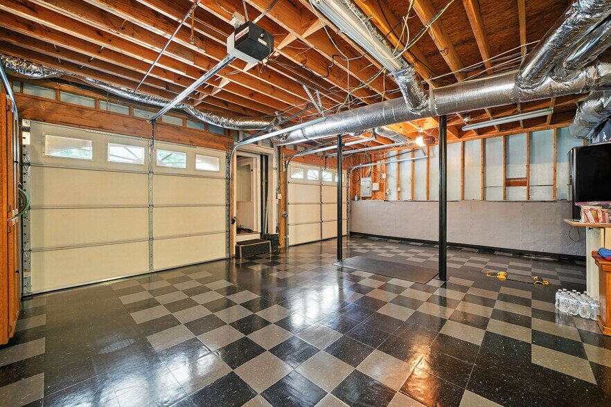 More Photos Of 84 Ledbetter Rd, Villa Rica Light Distribution For Sale