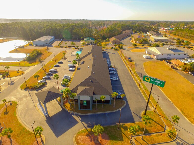 More Photos Of 125 Venture Dr, Brunswick Hotel For Sale