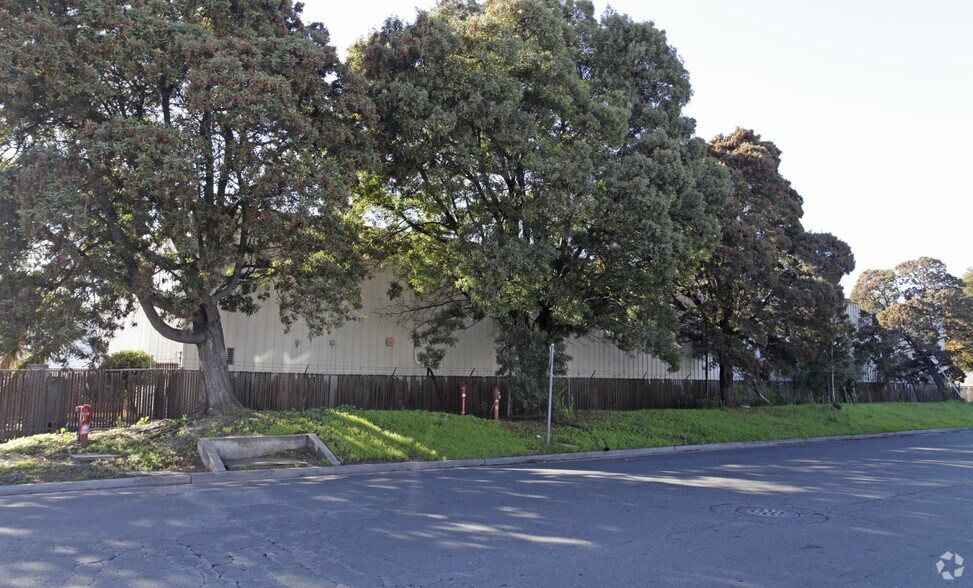 More Photos Of 1730 Sabre St, Hayward Unknown For Lease