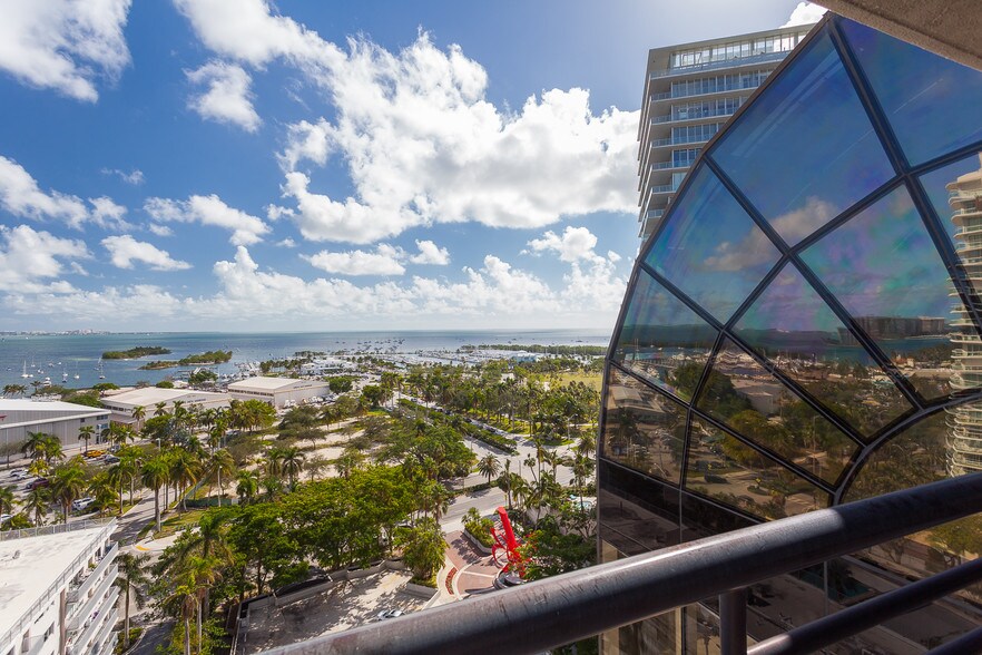 More Photos Of 2665 S Bayshore Dr, Coconut Grove Office For Lease