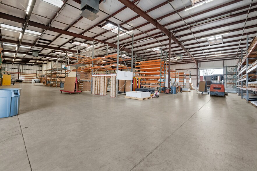 More Photos Of 4634 Weathermaker Ave, Fresno Warehouse For Sale