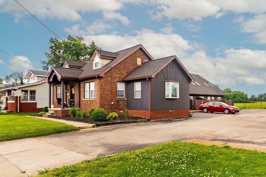 Primary Photo Of 1410 N Weinbach Ave, Evansville Apartments For Sale