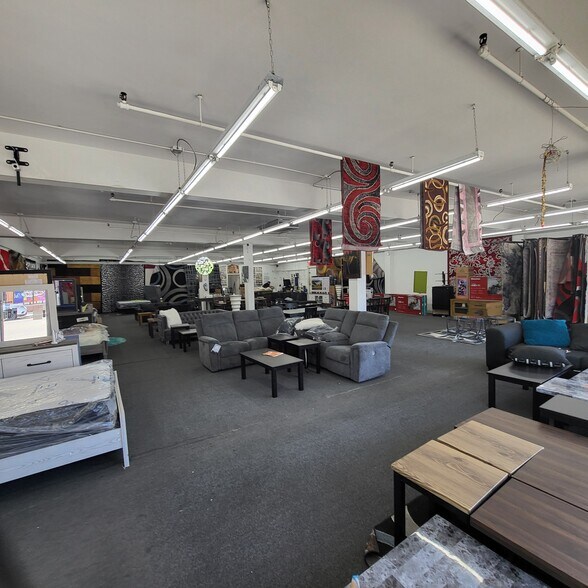 More Photos Of 1008 W 63rd St, Chicago Storefront For Lease