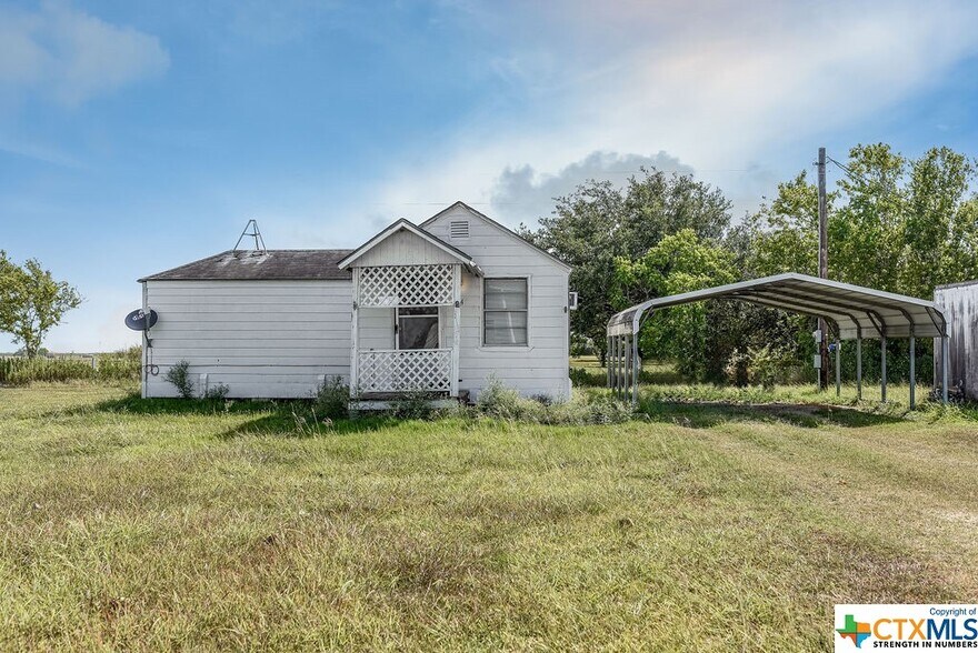 More Photos Of 116 Danny Ln, Port Lavaca Trailer Camper Park For Sale