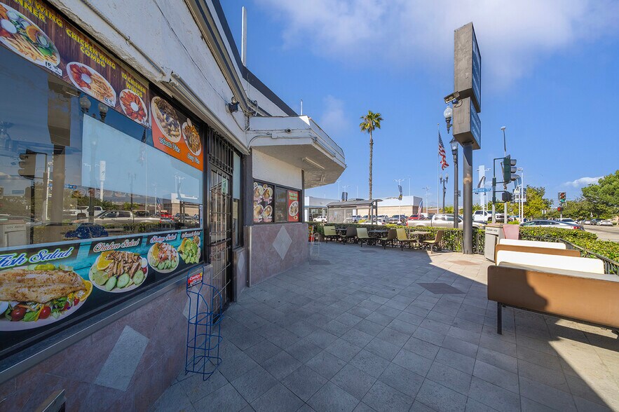 More Photos Of 201 W Whittier Blvd, Montebello Freestanding For Sale