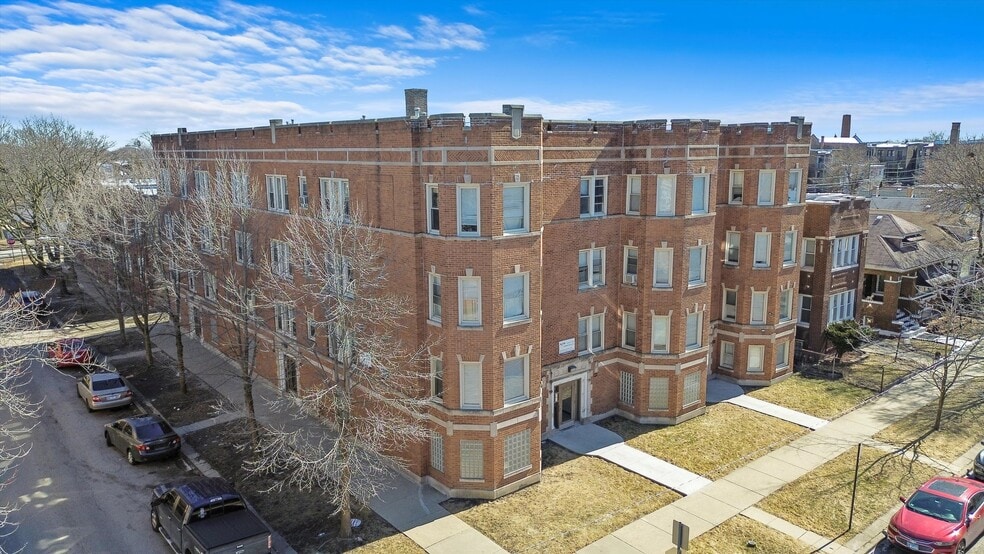 Primary Photo Of 8001 S Justine St, Chicago Apartments For Sale