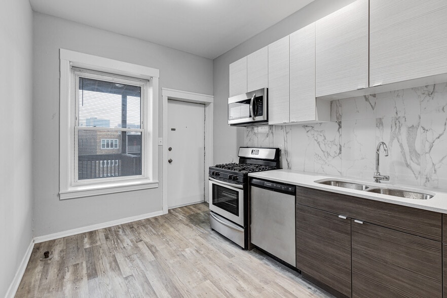 More Photos Of 4431-4433 N Racine Ave, Chicago Apartments For Sale