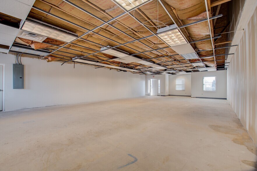 More Photos Of 860 NW Washington Blvd, Hamilton Medical For Lease