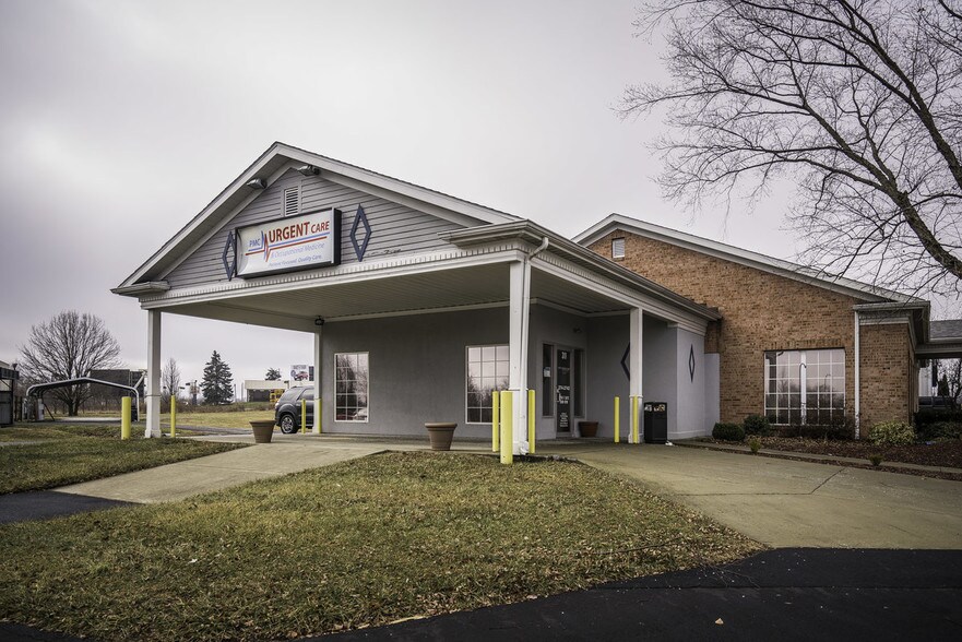 More Photos Of 305-311 E Clifty Dr, Madison General Retail For Lease