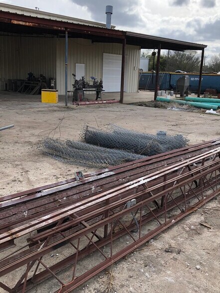 More Photos Of 6531 Overcrest Ln, Pasadena Industrial For Lease