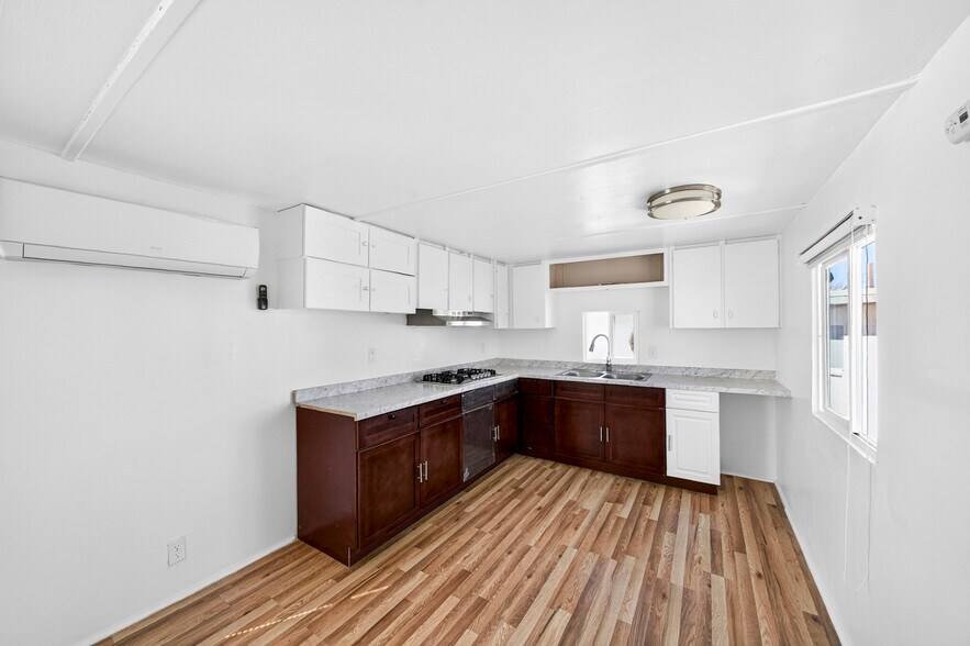 More Photos Of 11398 Bartlett Ave, Adelanto Contractor Storage Yard For Sale