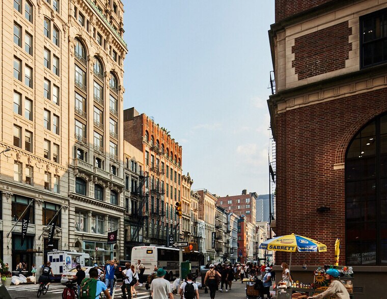 More Photos Of 520 Broadway, New York Office For Lease