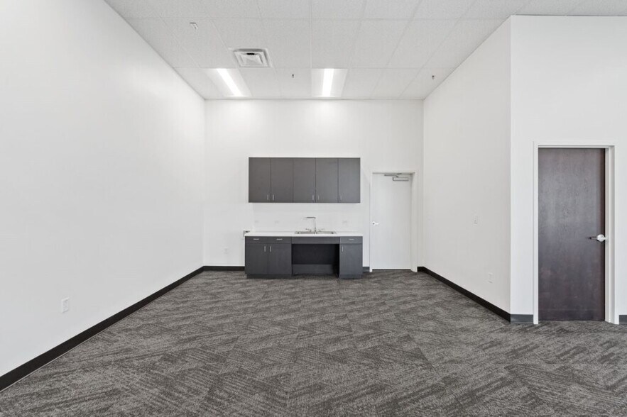 More Photos Of 3212 E Pecan St, Pflugerville Unknown For Lease