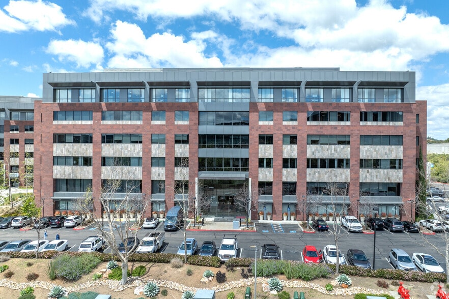 More Photos Of 13520 Evening Creek Dr N, San Diego Office For Sale