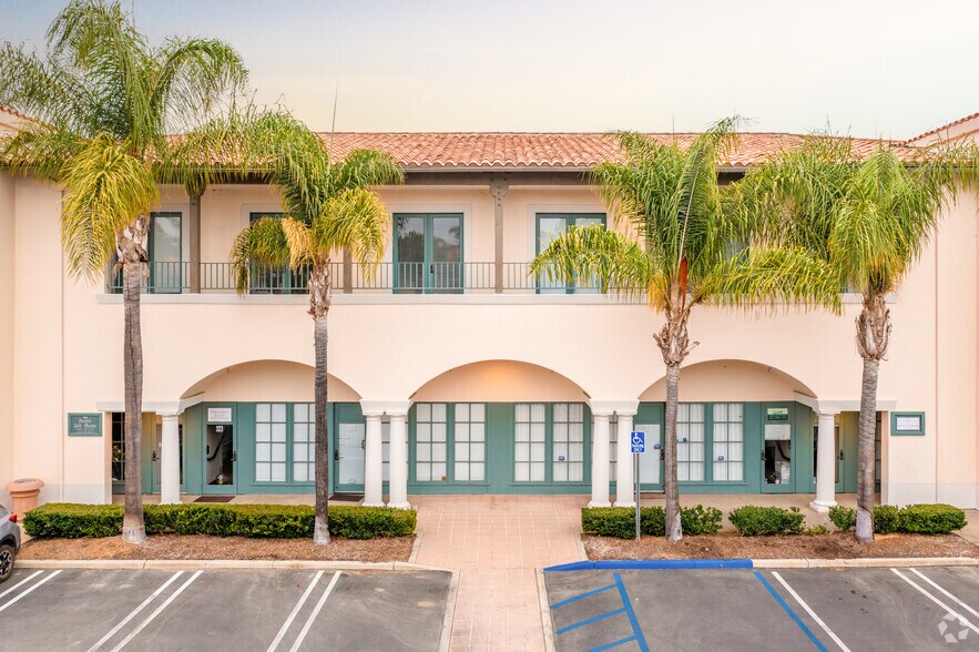 More Photos Of 27134 Paseo Espada, San Juan Capistrano Showroom For Lease