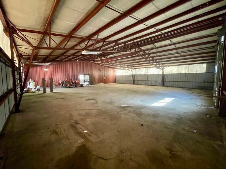More Photos Of 45 Hoppen Rd, New Hartford Industrial For Lease