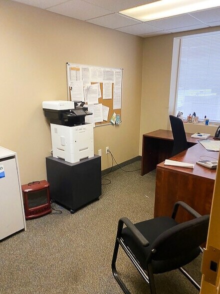 More Photos Of 5341 Limestone Rd, Wilmington Office For Lease