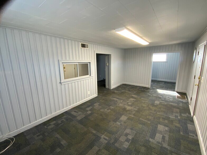 More Photos Of 801 Erwin Rd, Dunn Office For Sale