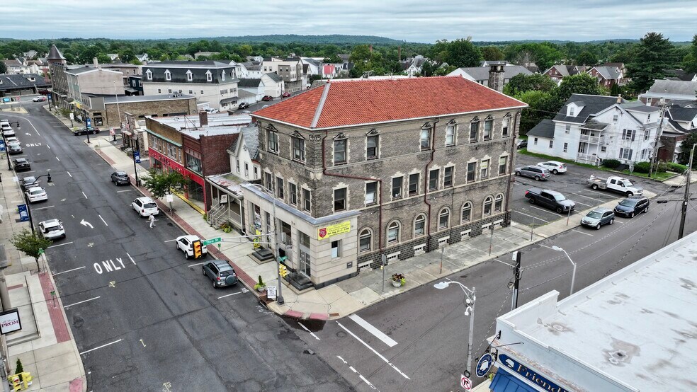 More Photos Of 242-248 W Broad St, Quakertown Office For Sale