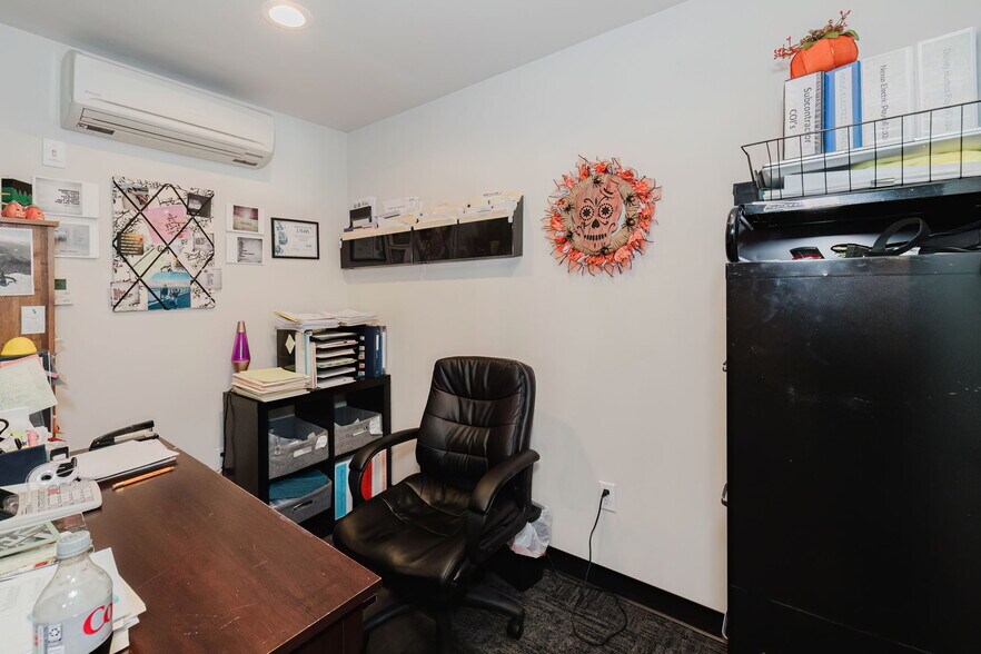More Photos Of 5706 Bethel Rd, Port Orchard Warehouse For Sale