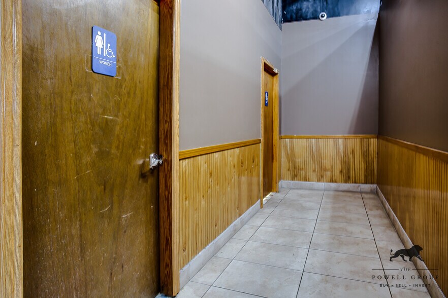 More Photos Of 701 E 50th St, Lubbock Restaurant For Sale