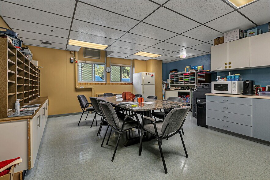 More Photos Of 430 3rd Ave NE, Saint Cloud Specialty For Sale