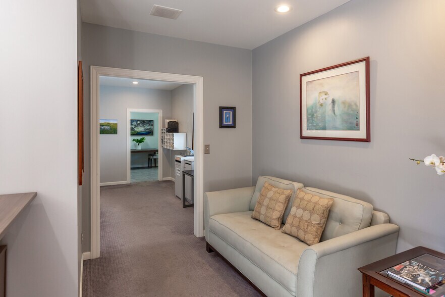 More Photos Of 2075 Pioneer Ct, San Mateo Medical For Sale