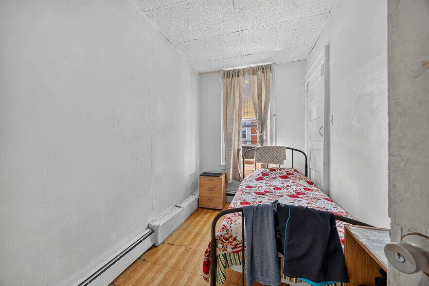 More Photos Of 6049 68th Ave, Ridgewood Apartments For Sale