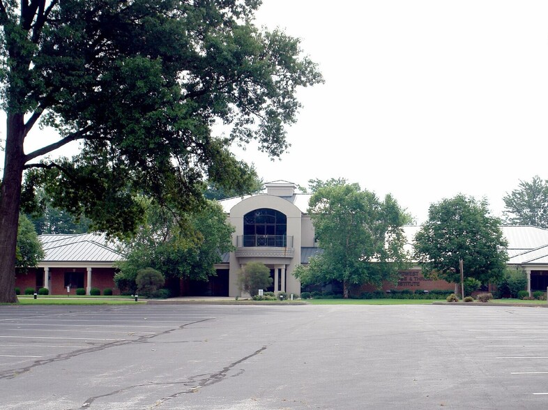 Primary Photo Of 1020 Professional Blvd, Evansville Medical For Sale