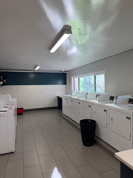 More Photos Of 1636 N Verdugo Rd, Glendale Apartments For Sale