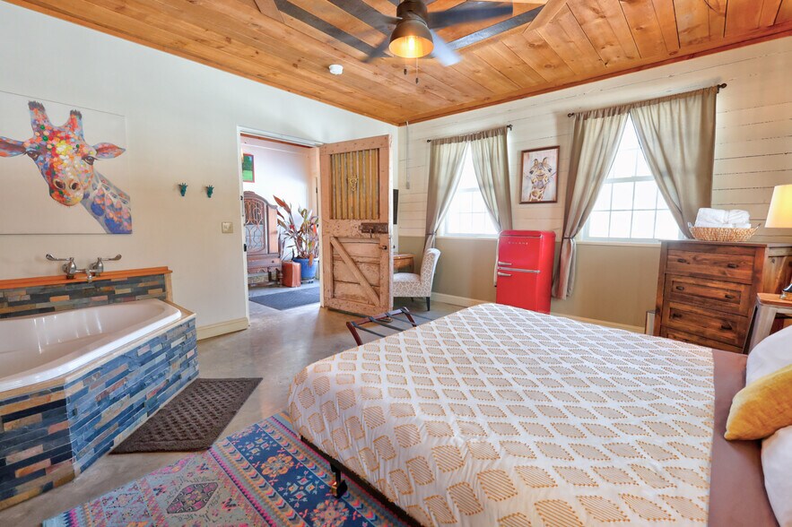 More Photos Of 400 Game Farm Rd, Catskill Hospitality For Sale