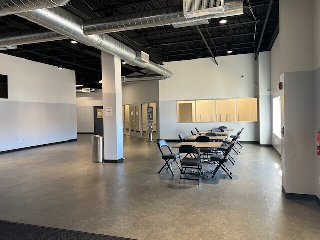 More Photos Of 150 Woodward Rd, Manalapan Township Sports And Entertainment For Lease