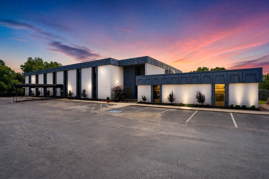 Primary Photo Of 4415 S Harvard Ave, Tulsa Medical For Lease