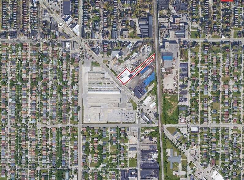 More Photos Of 3258 W Fond Du Lac Ave, Milwaukee Manufacturing For Lease