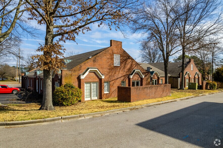 More Photos Of 6605 Stage Rd, Memphis Medical For Lease