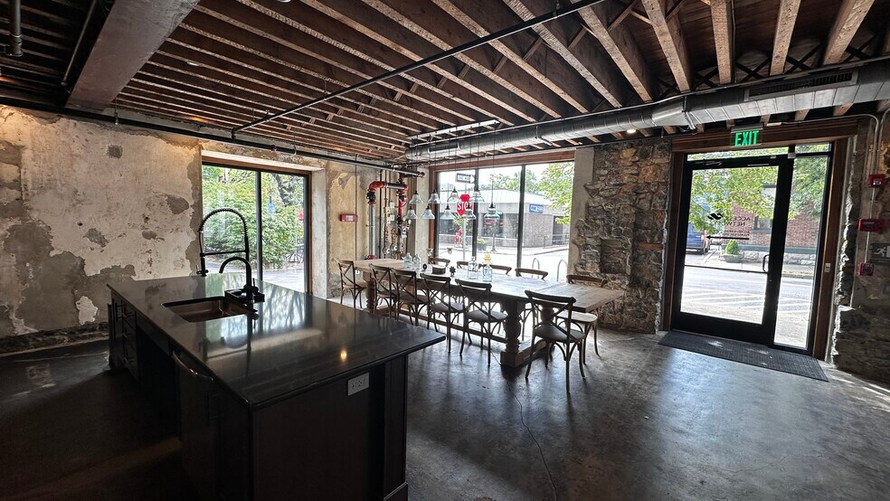 More Photos Of 225 Ferry St, Easton Office Residential For Lease