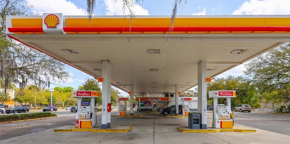 More Photos Of 3831 NW 13th St, Gainesville Service Station For Sale