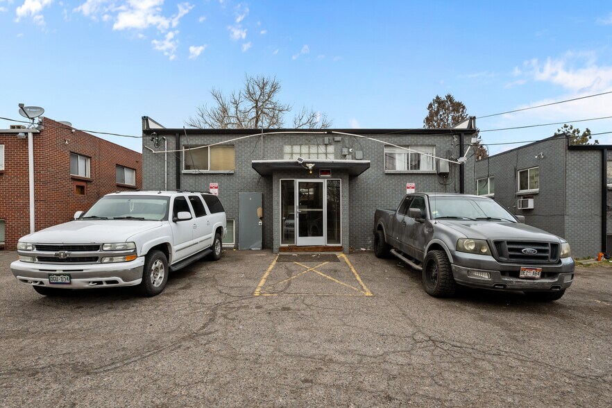 More Photos Of , Aurora Multifamily For Sale