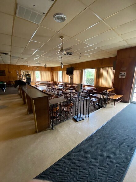 More Photos Of 1040 Hansen, Troy Sports And Entertainment For Sale