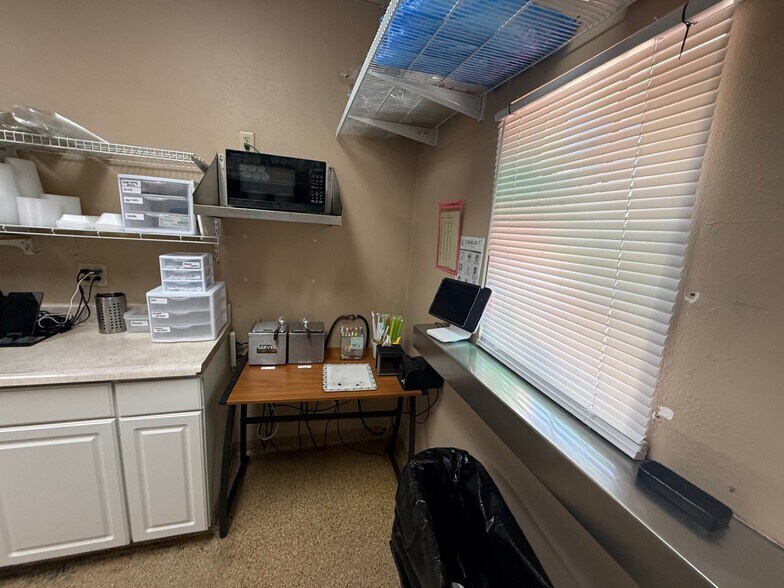 More Photos Of 2521 French Ave, Sanford Fast Food For Sale