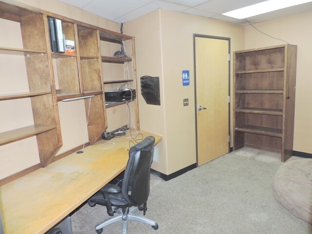 More Photos Of 933 W Main St, Farmington Restaurant For Sale