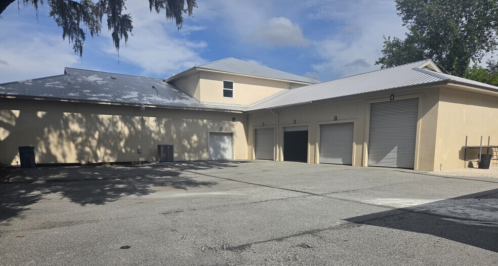 Primary Photo Of 2400 Newcastle St, Brunswick Office Residential For Lease