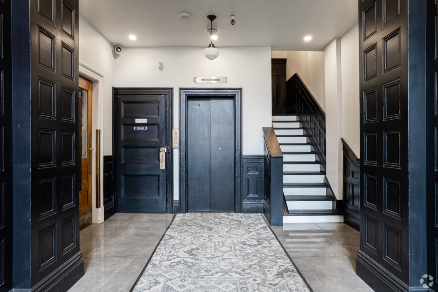 More Photos Of 208 SW Harvey Milk St, Portland Office For Lease