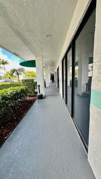 More Photos Of 3200 S Congress Ave, Boynton Beach Medical For Lease