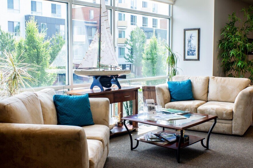 More Photos Of 300 W 15th St, Vancouver Office For Lease