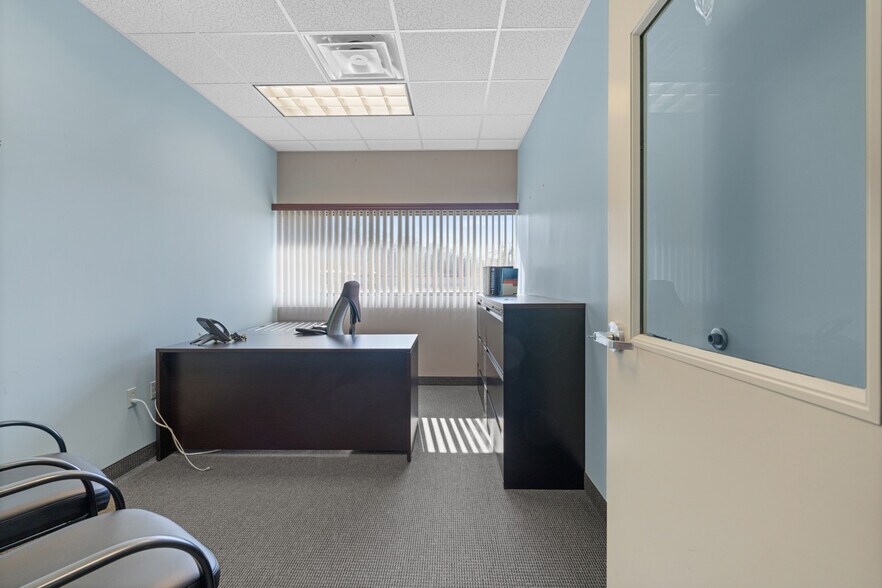 More Photos Of 2640 Pitcairn Rd, Monroeville Medical For Sale
