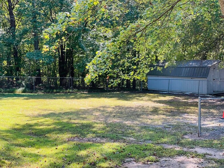 More Photos Of 301 W Main St, Stoneville Office For Sale