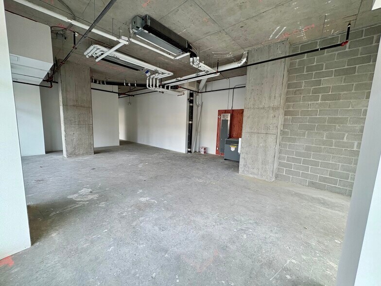More Photos Of 1030 Ridgeway Av, Coquitlam Apartments For Lease