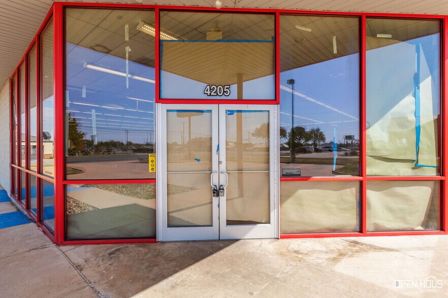 More Photos Of 4205 Old Jacksboro Hwy, Wichita Falls Freestanding For Lease