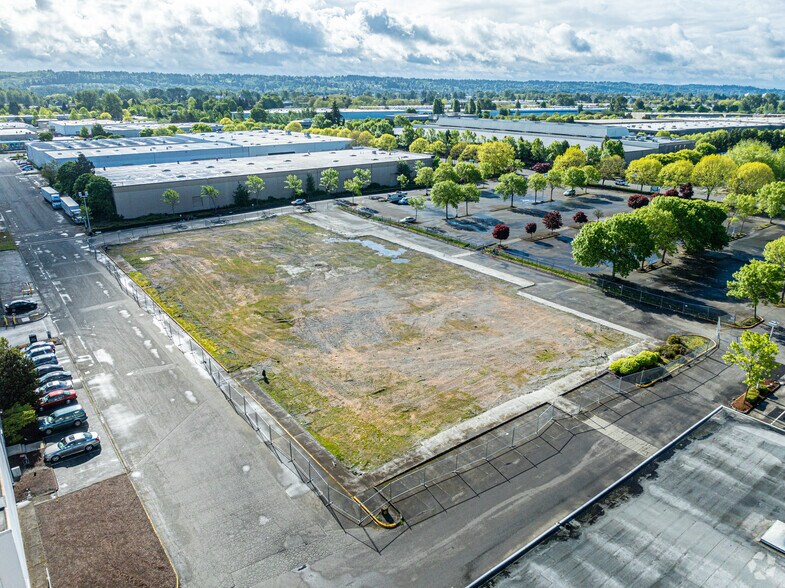More Photos Of 5910 S 180th St, Tukwila Distribution For Sale